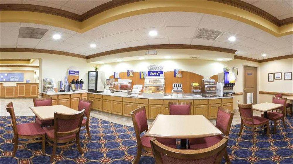 Holiday Inn Express Hotel & Suites Byron By Ihg Dış mekan fotoğraf