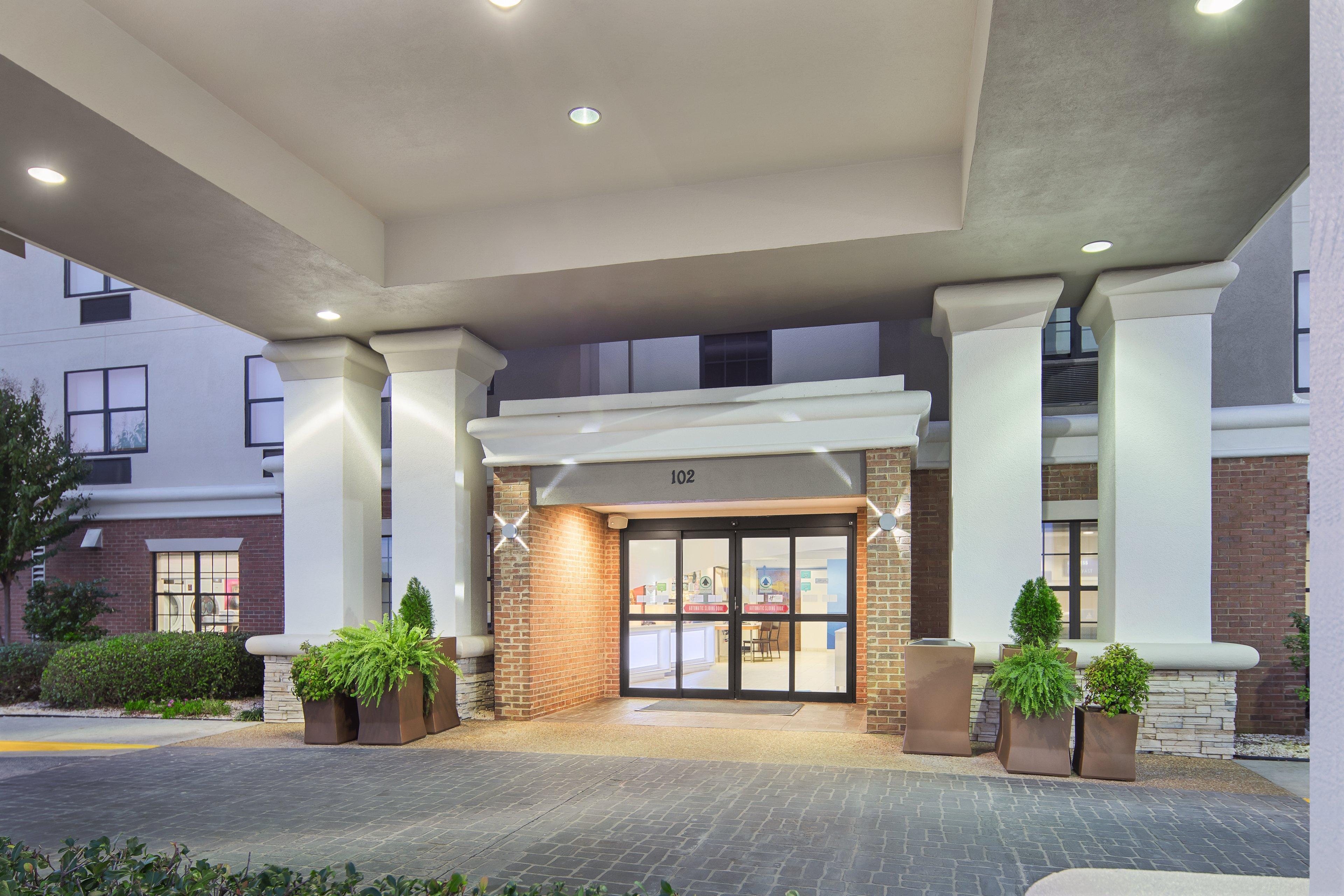 Holiday Inn Express Hotel & Suites Byron By Ihg Dış mekan fotoğraf