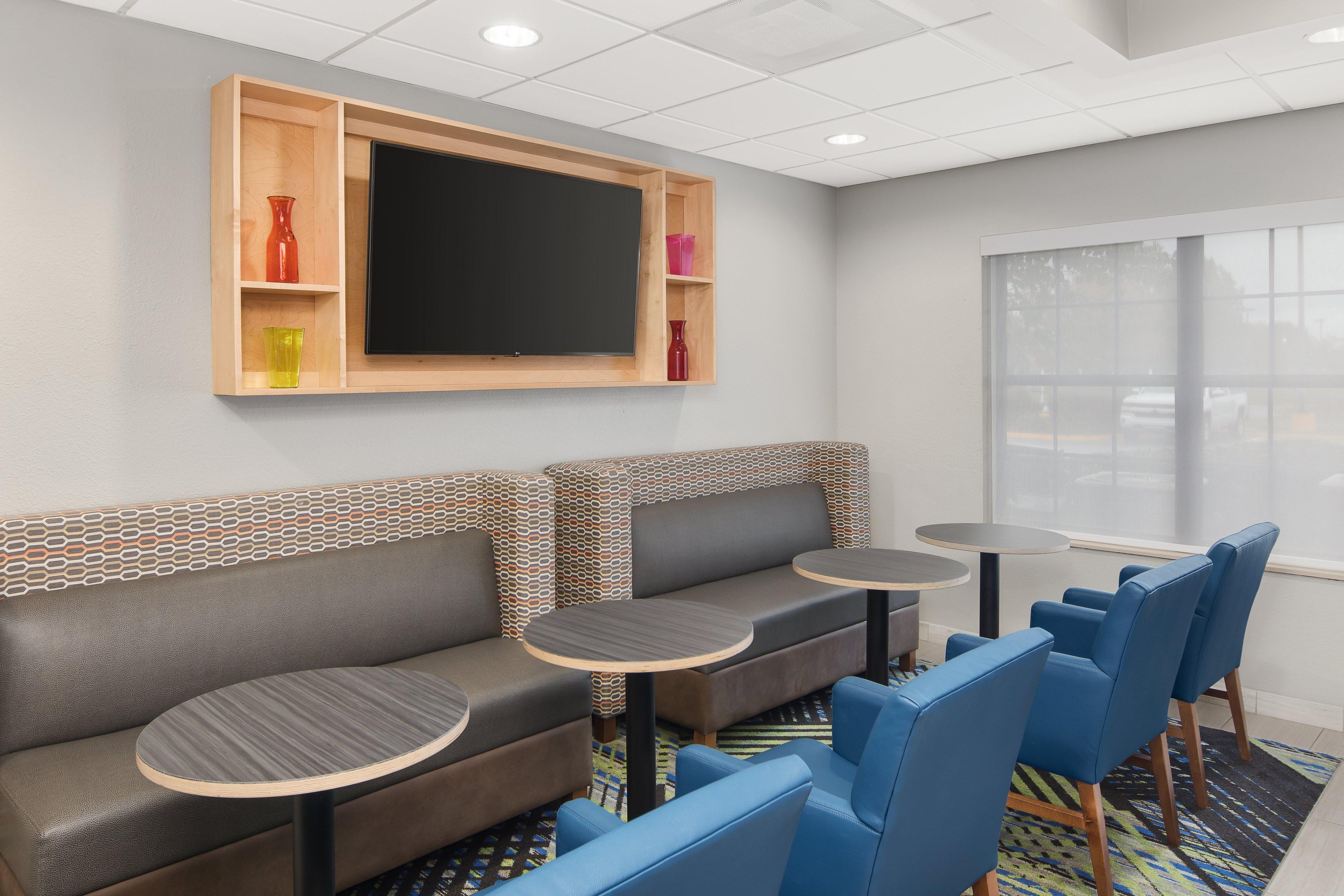 Holiday Inn Express Hotel & Suites Byron By Ihg Dış mekan fotoğraf
