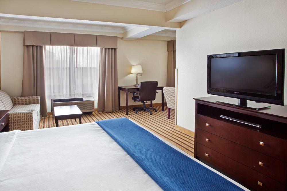 Holiday Inn Express Hotel & Suites Byron By Ihg Dış mekan fotoğraf