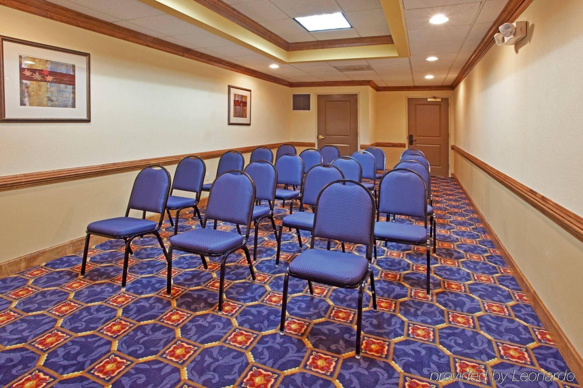 Holiday Inn Express Hotel & Suites Byron By Ihg Dış mekan fotoğraf