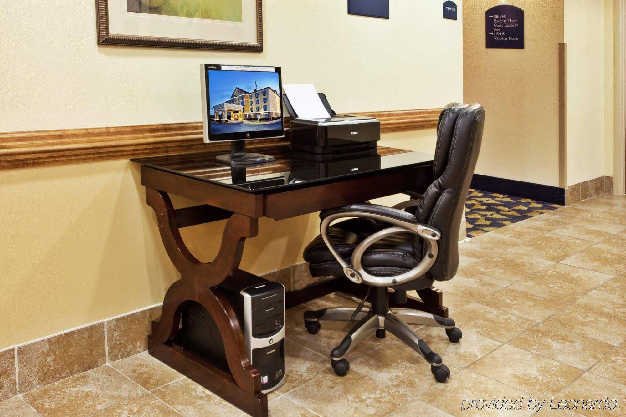 Holiday Inn Express Hotel & Suites Byron By Ihg Dış mekan fotoğraf