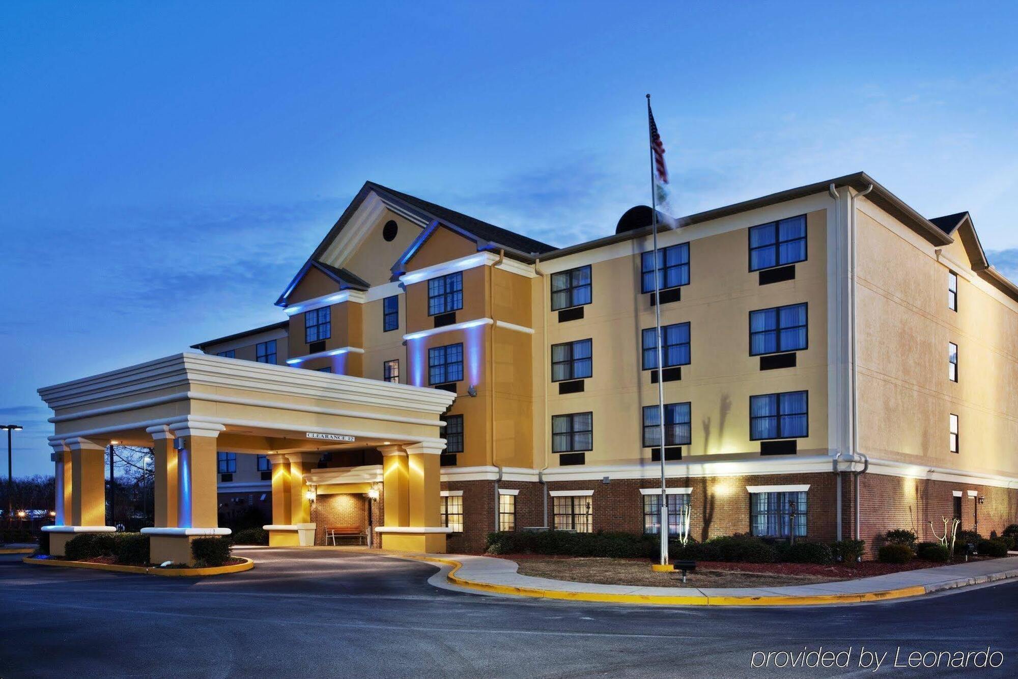 Holiday Inn Express Hotel & Suites Byron By Ihg Dış mekan fotoğraf